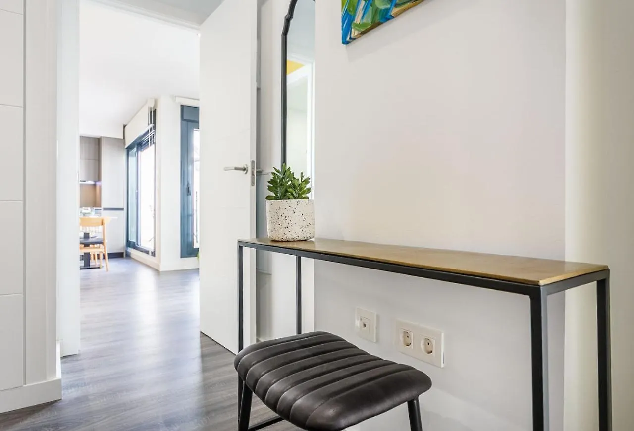 Precioso Atico De Diseno, Gran Terraza De 35 M2 Y De 16 M2 Y Garaje En Pleno Centro Apartment Seville 0*,