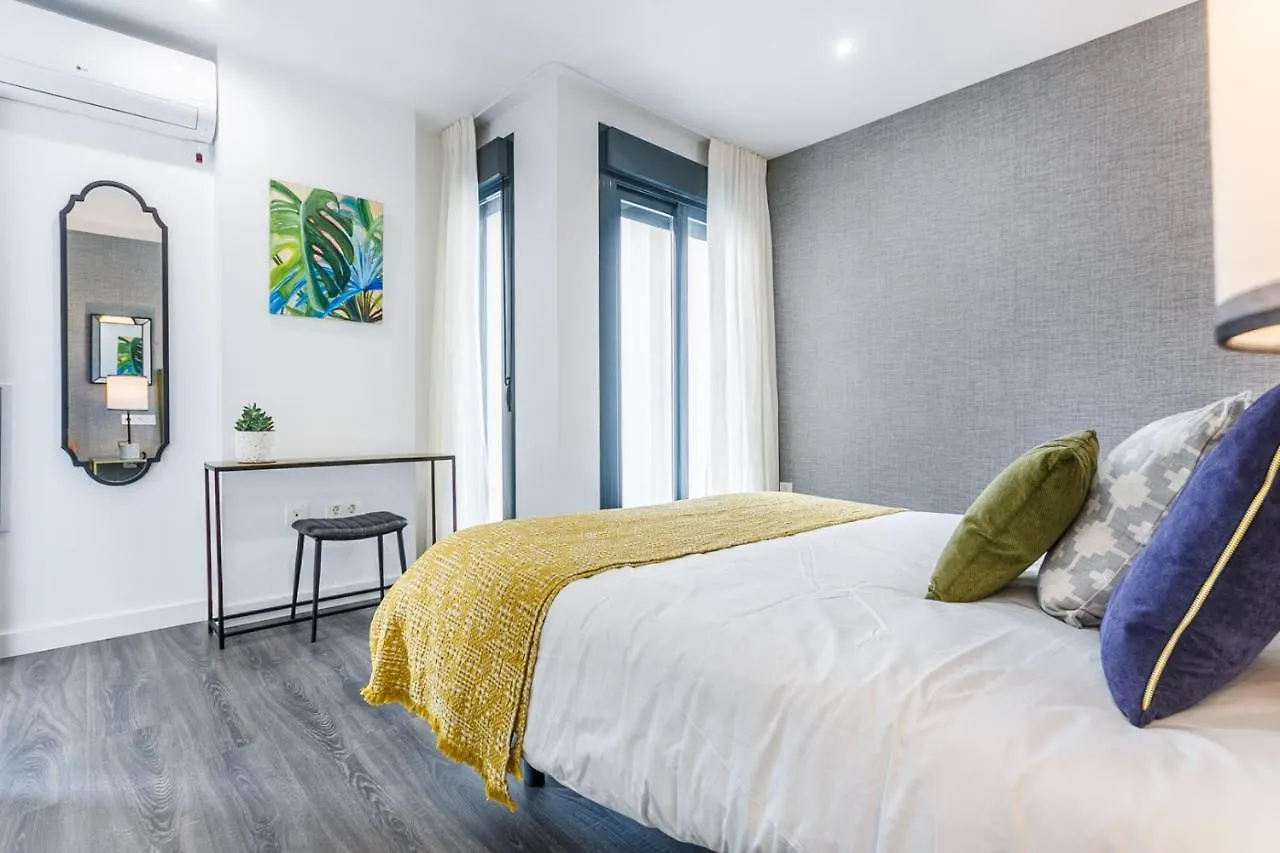 Precioso Atico De Diseno, Gran Terraza De 35 M2 Y De 16 M2 Y Garaje En Pleno Centro Apartment Seville Spain