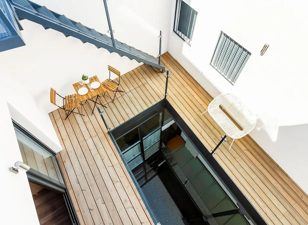 Precioso Atico De Diseno, Gran Terraza De 35 M2 Y De 16 M2 Y Garaje En Pleno Centro Apartment Seville 0*,